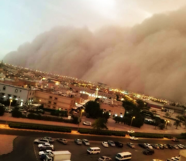 A Sandstorm experience in Kuwait – justbluedutch