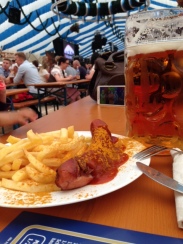 Currywurst, Pommes and Beer